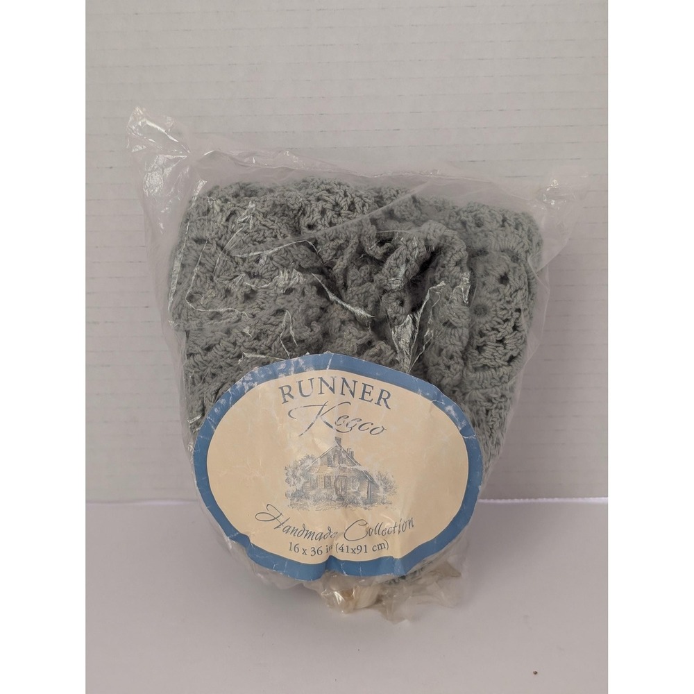 Vintage New Handmade Kegco Green crochet table runner 16x36